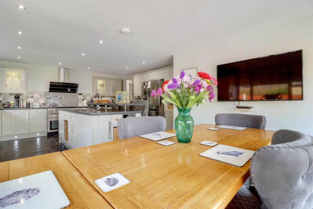 Open Plan Living Dining Kitchen