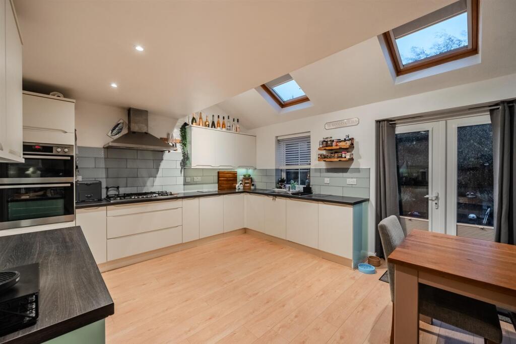 14 Poppyfield Ave-21.jpg