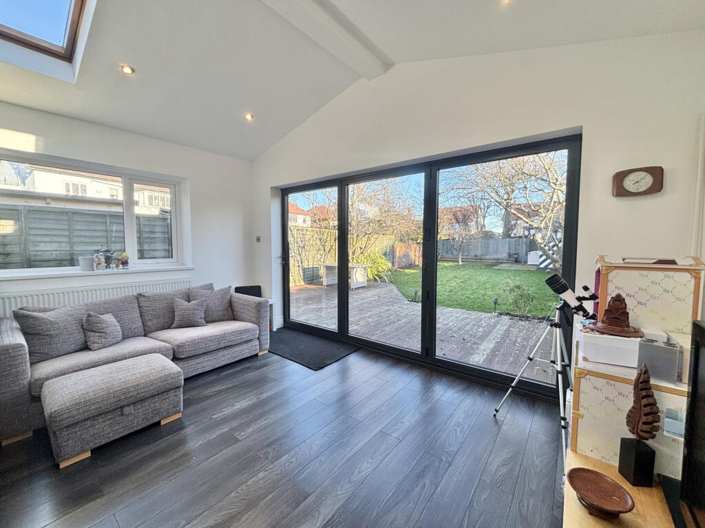 Stonyhill Avenue,  South Shore, FY4