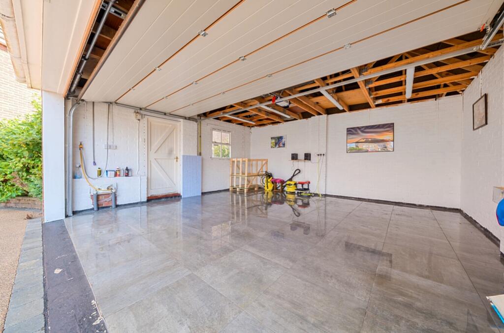 1313161-2-685a623fc7417