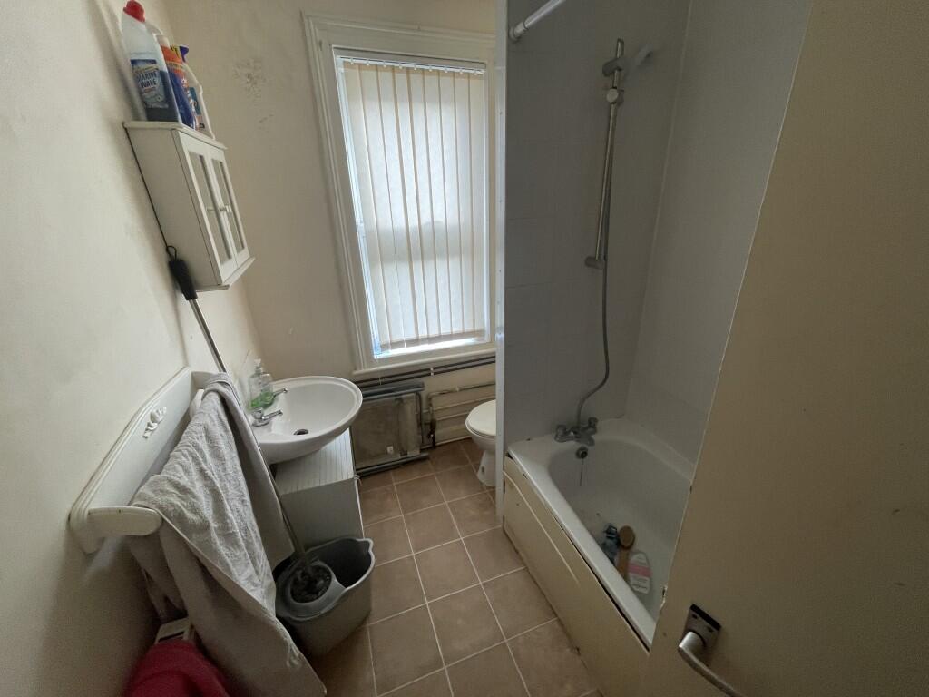 16  Medium  T202511041108.jpg