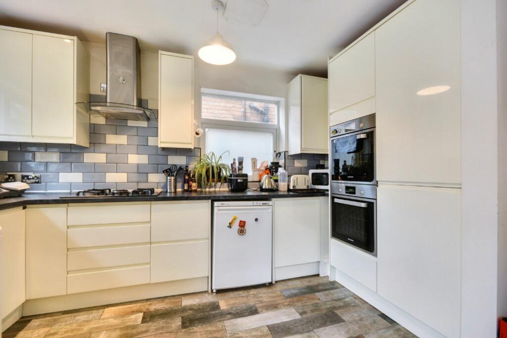 Communal Kitchen