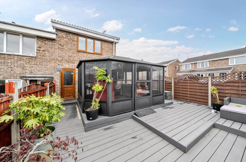 Detached Conservatory 