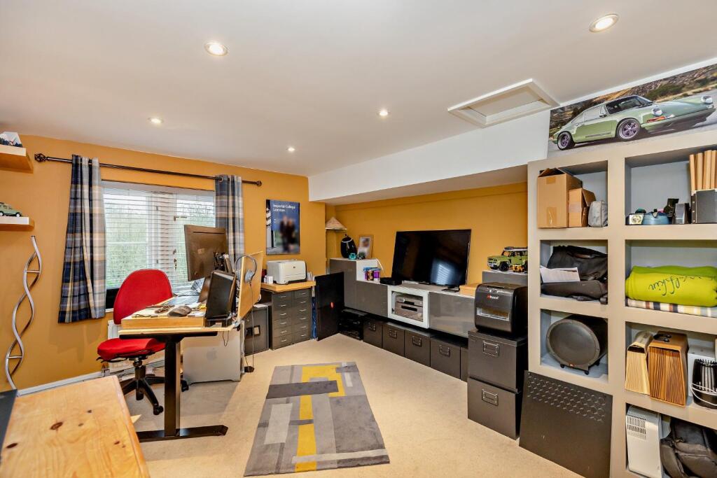 8636336-interior07-800.jpg