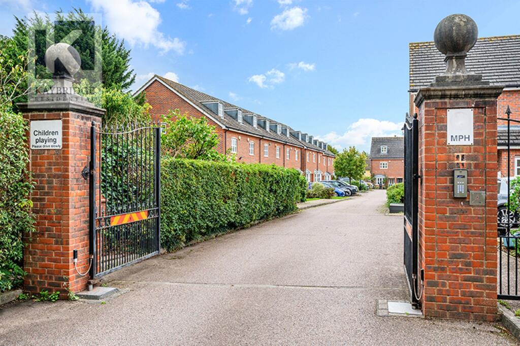 Silvergate Ruxley Lane, Epsom - KT19 9GZ