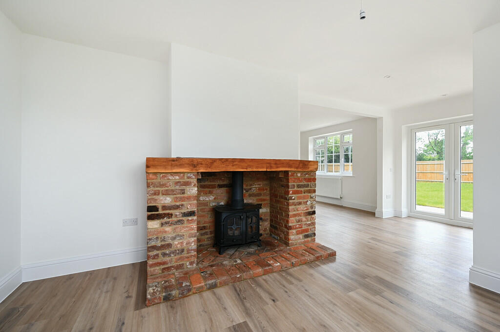 Elm Lodge - Apple...