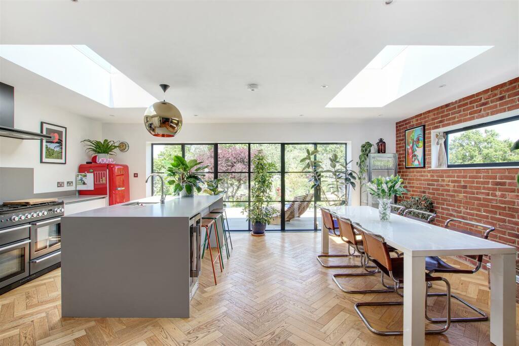 Dining Kitchen.jpg