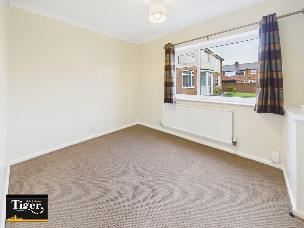 CAM02176G0-PR0774...