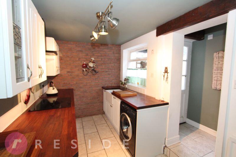Kitchen (2)