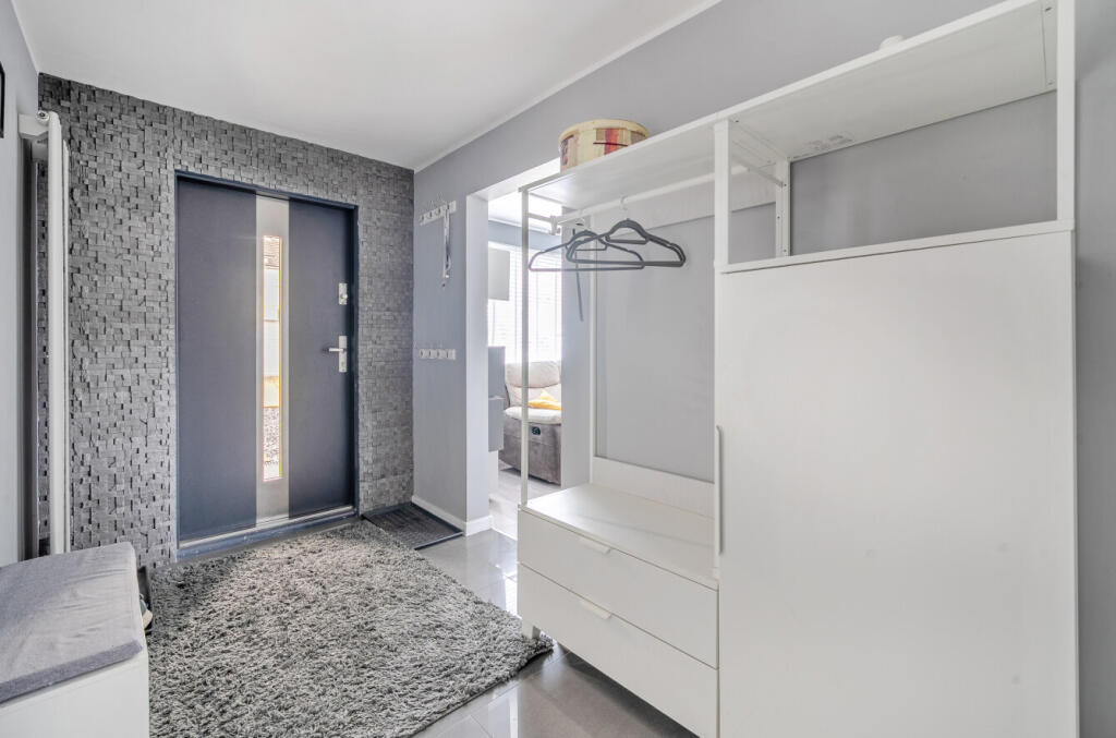 1387732-16-69317b...