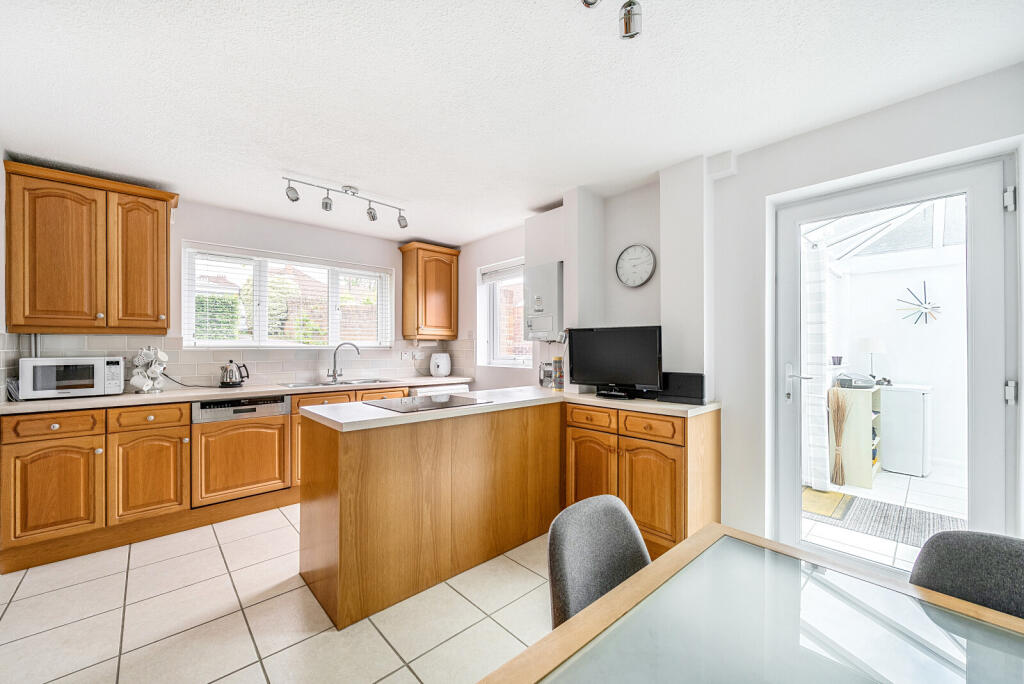 1310972-1-684fea0...