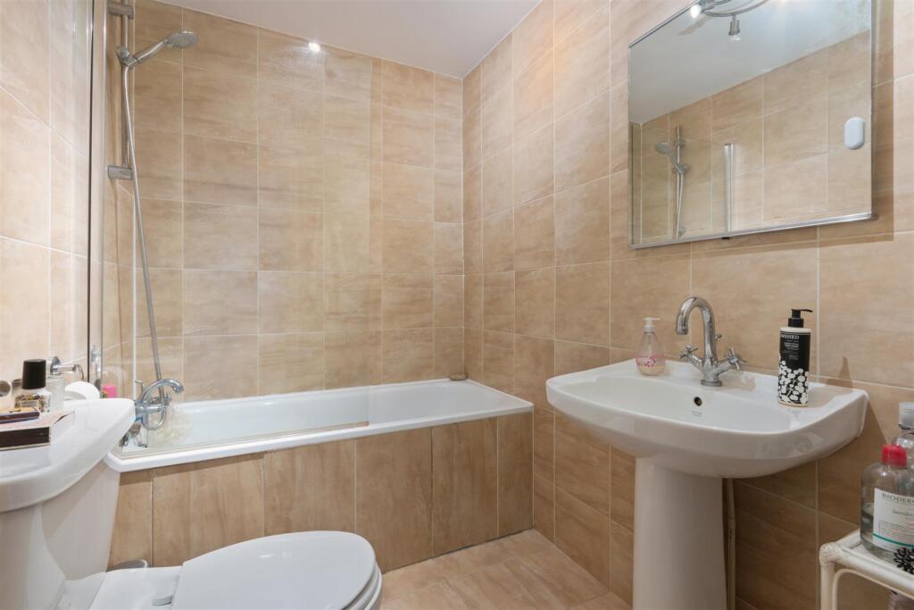 Louvaine Road 15b PH7.jpg