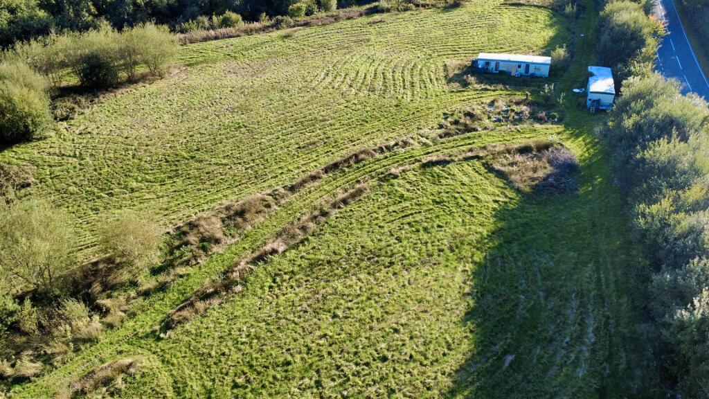 dji_fly_20250925_165956_954_1760706669667_photo_op