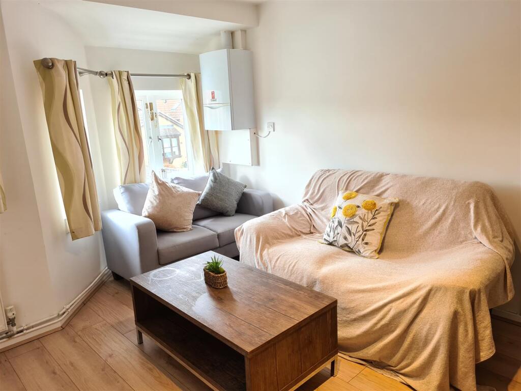 Fl 18 Living Area B.jpg