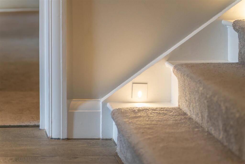 OBI_Will&#39;s House_7R50220_Stairs.jpg