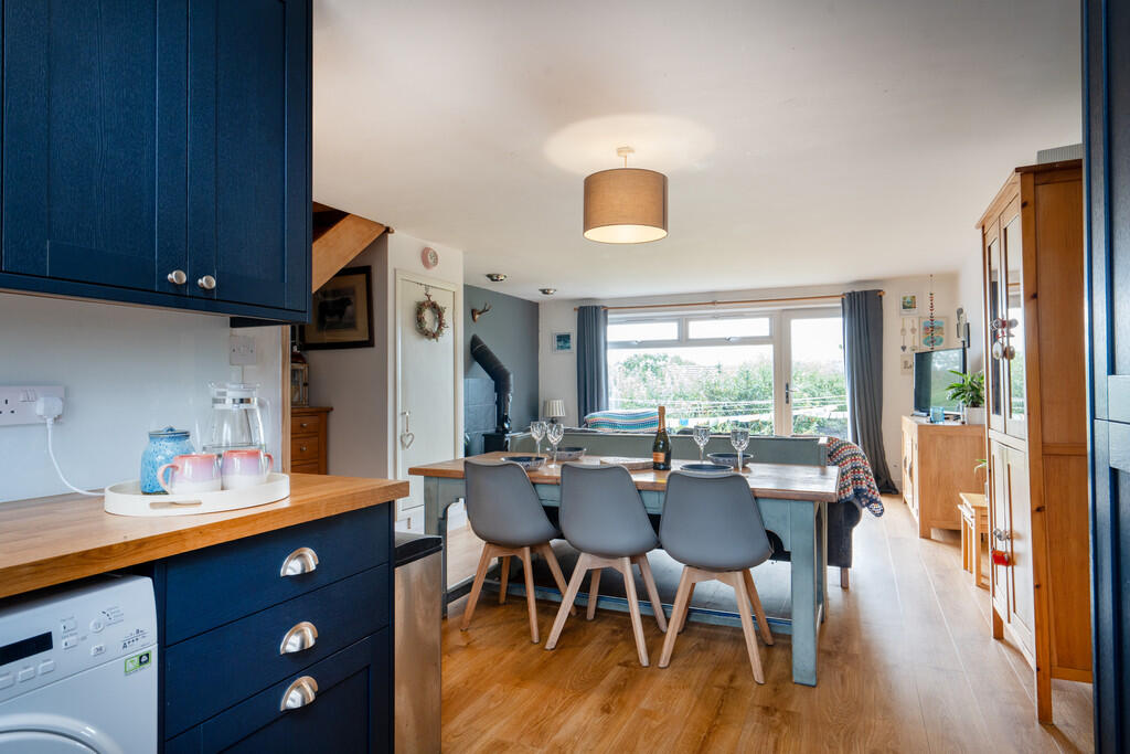 79 Glenview Drive...