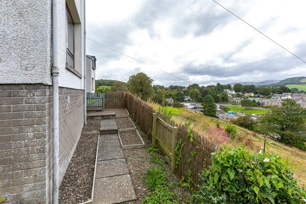 4 Bemersyde Crescent Selkirk 32.JPG