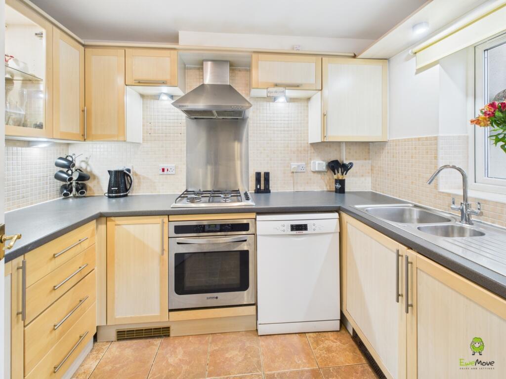 Kitchen James Hillier Ewemove Bexley and Dartford 