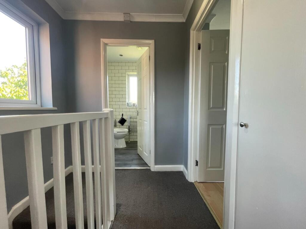 Upstairs hall.JPEG