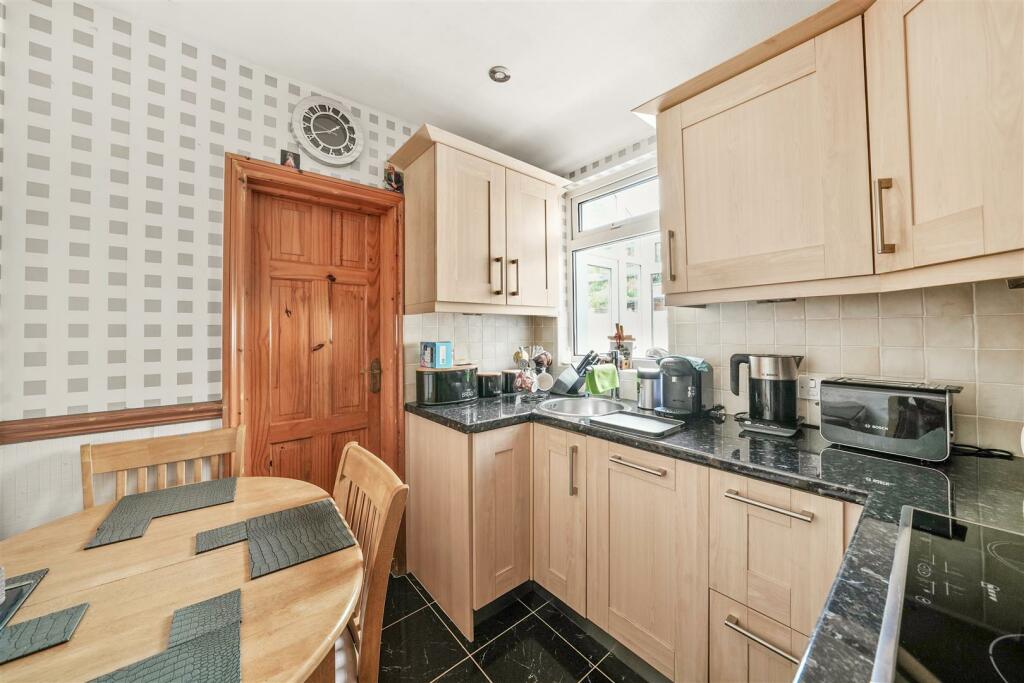 30 Gresham Road - foDY6ZqFm3jtviIh6TDH.jpg