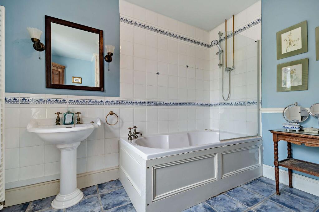 Bathroom 2