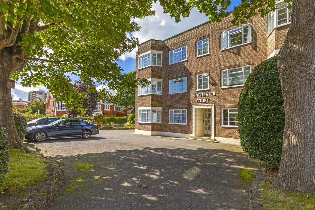 2 Winchester Court_1.JPG