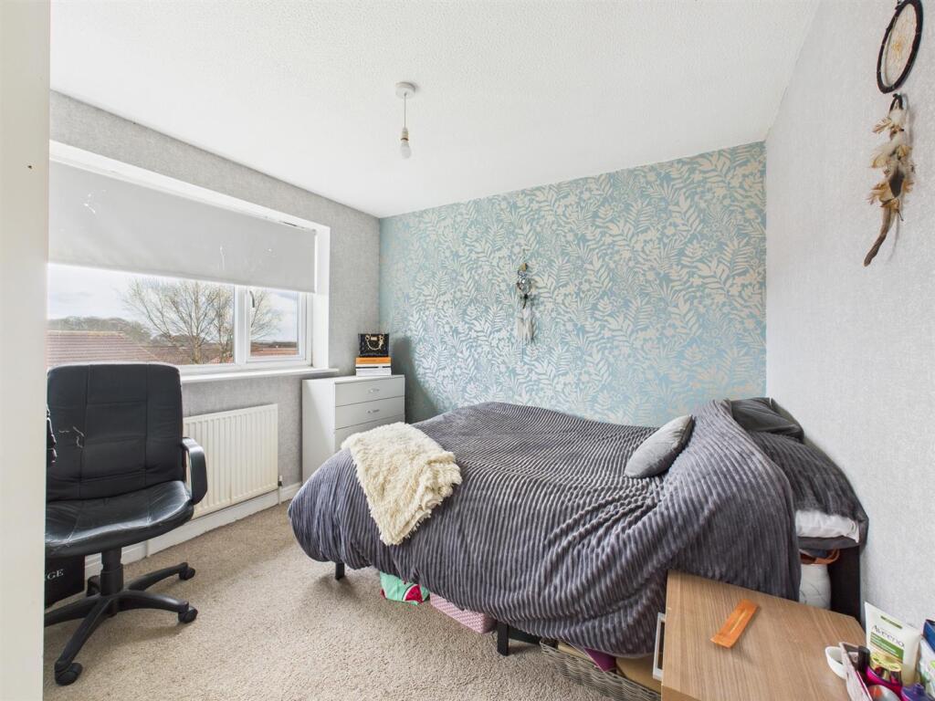 Bedroom: