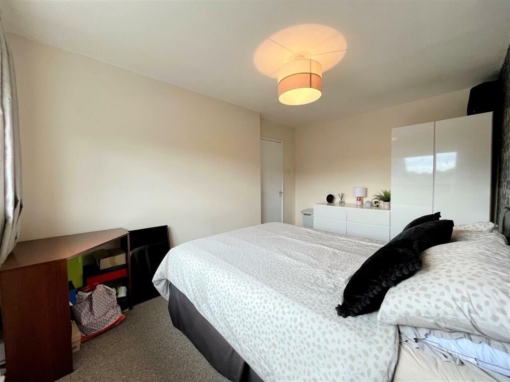 Bedroom 1 Aspect 2