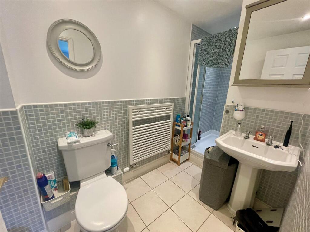 Ensuite.jpg