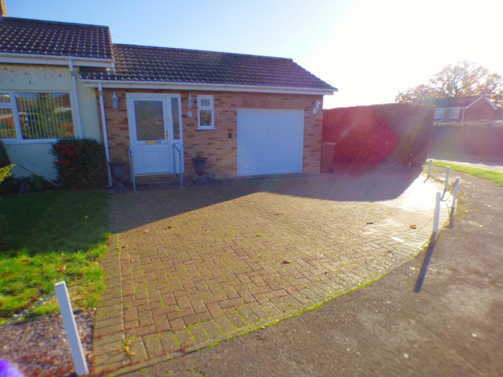 Garage/Driveway
