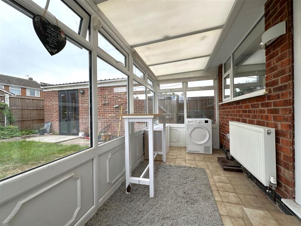Conservatory Out To Patio 522