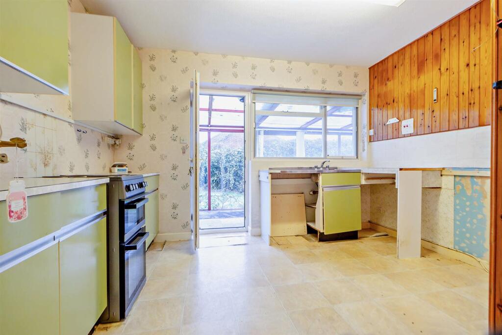 8633512-interior02-800.jpg