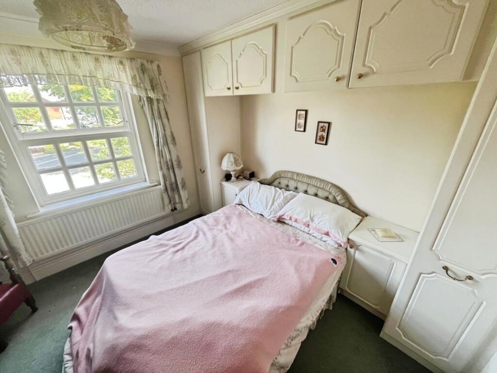 pbox-bedroom-322841.jpg
