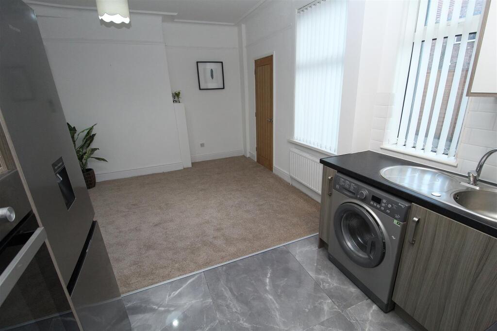 New Fitted Kitchen (2022)