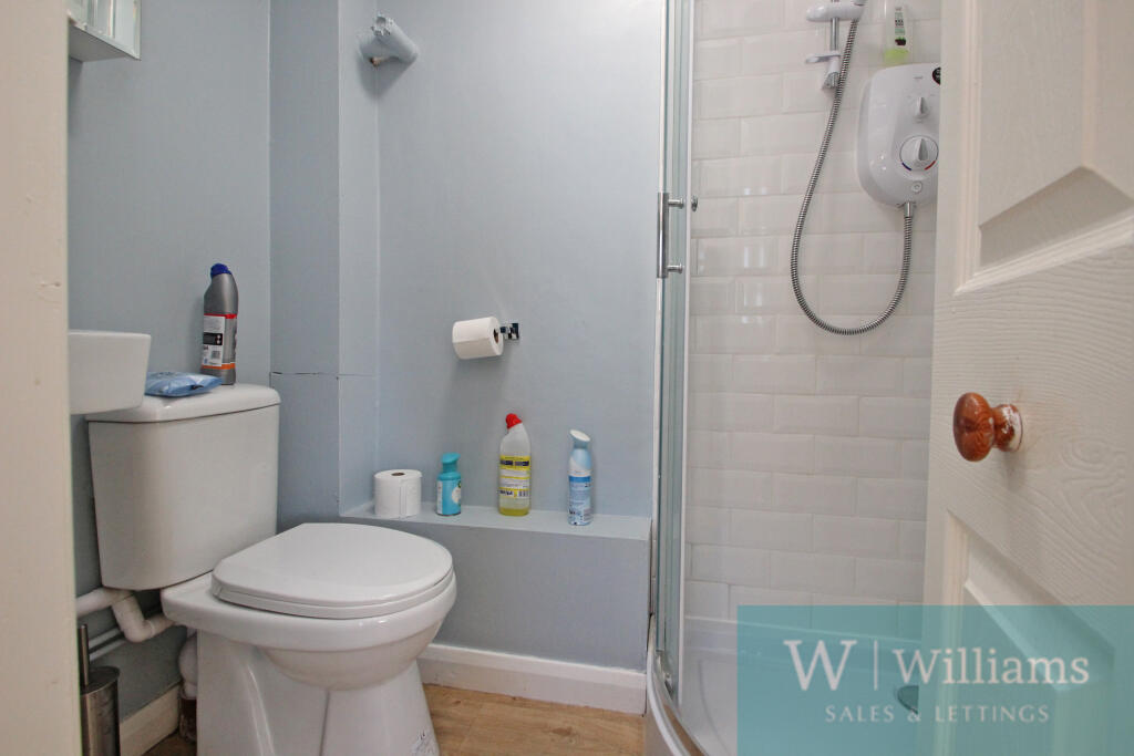 Downstairs ensuite
