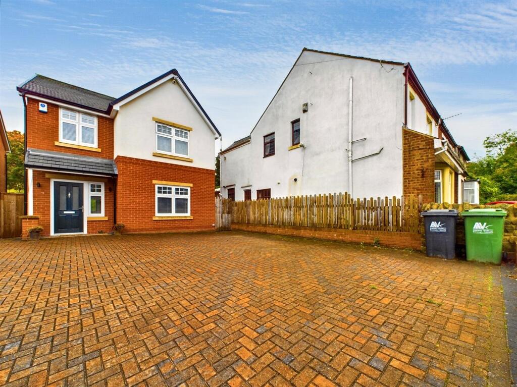 Good Sized Driveway