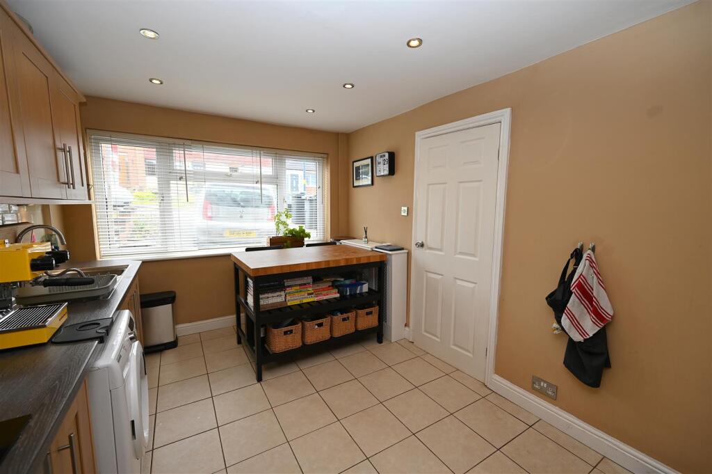 kitchen3.JPG
