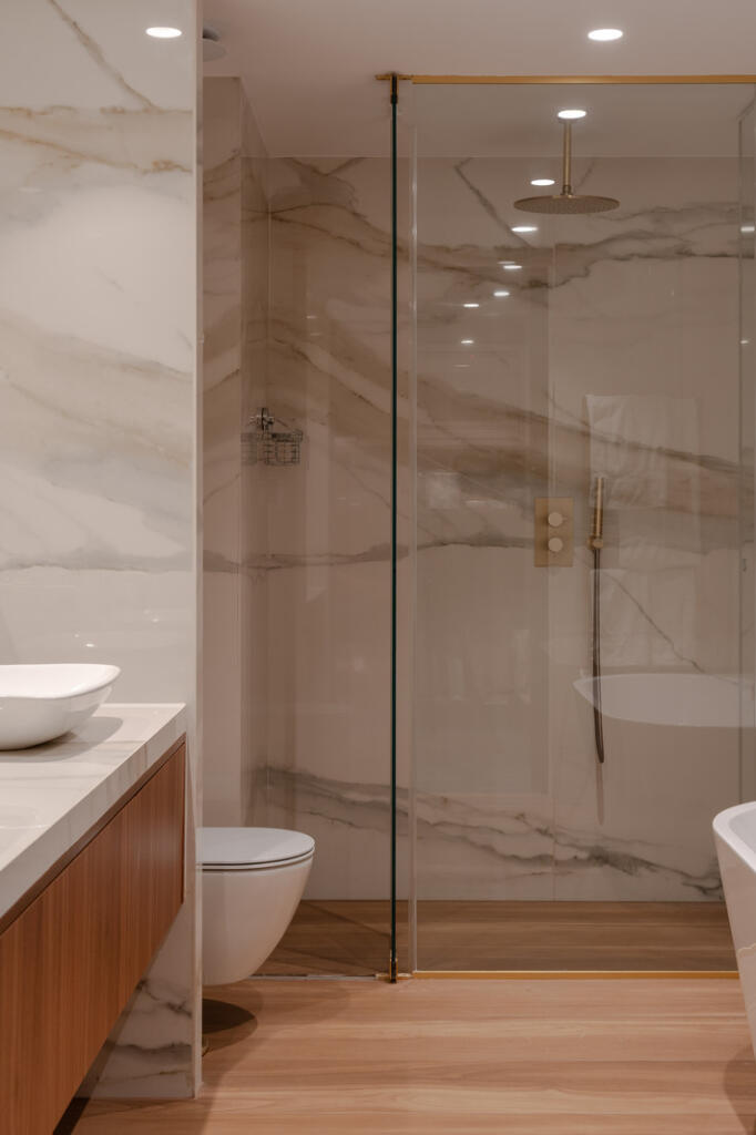 246967 - Market Place II, London W1W - high res...