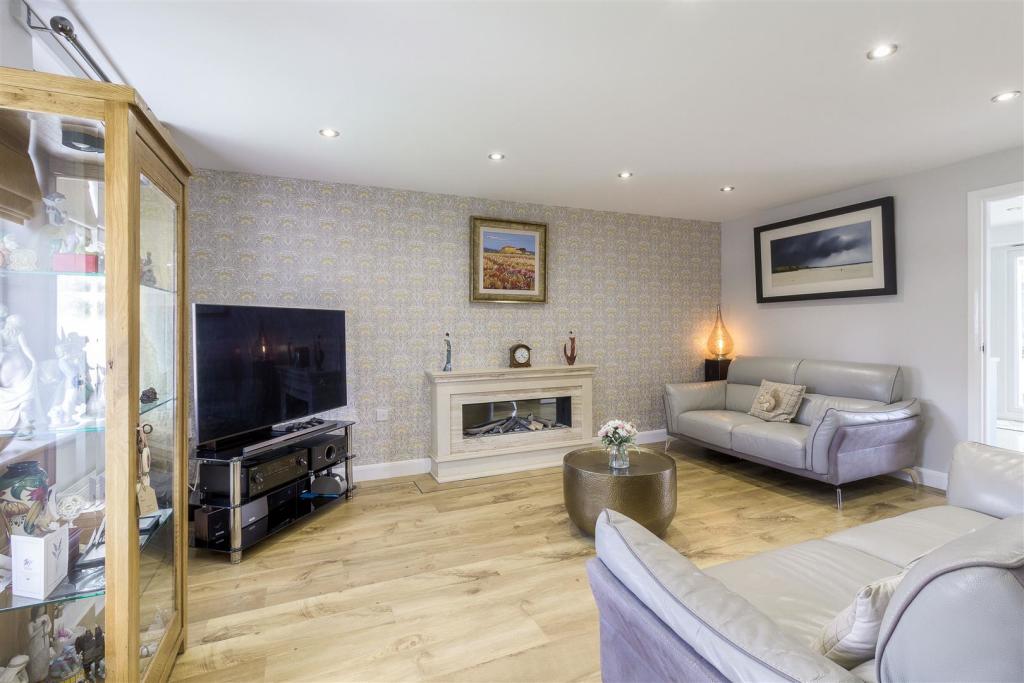 1616 Dunbar Way, Ashby LE65 1AR