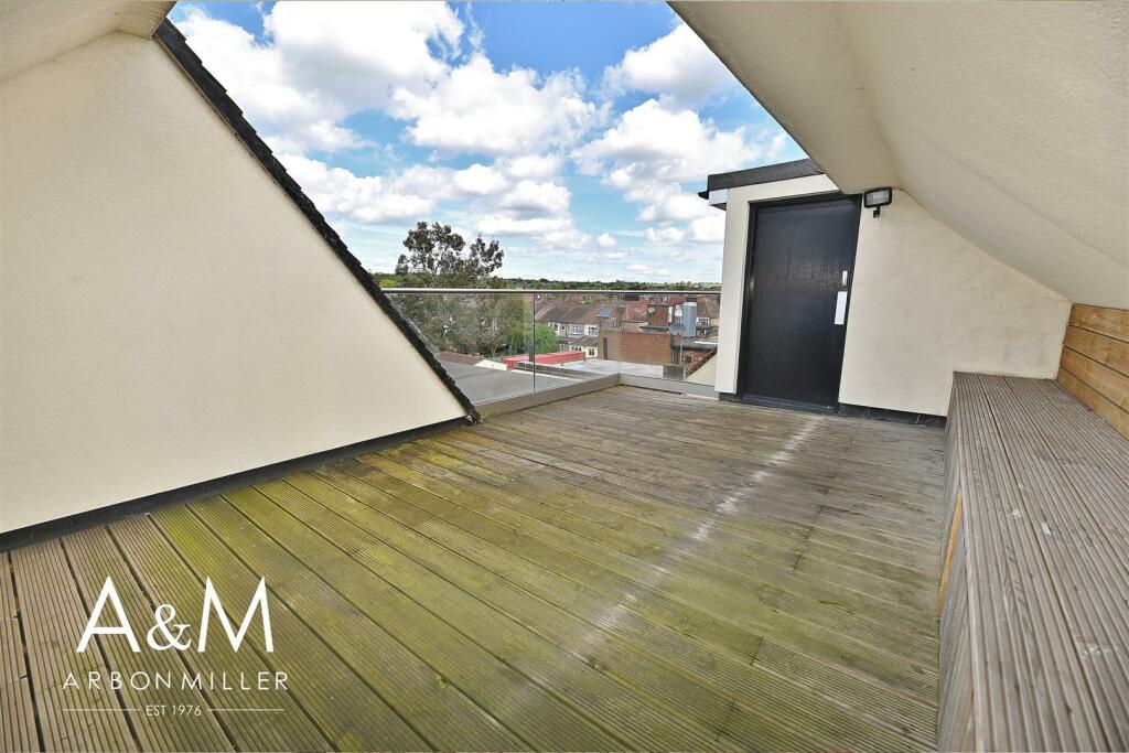 Communal Roof Terrace