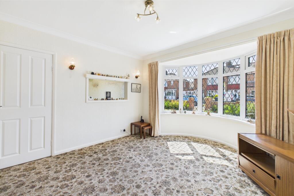 CAM03162G0-PR0274-STILL010