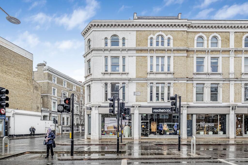 Daniel_WatneyFulham_Road2.jpg