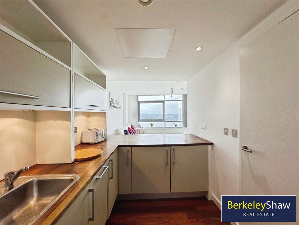 Kitchen (2)