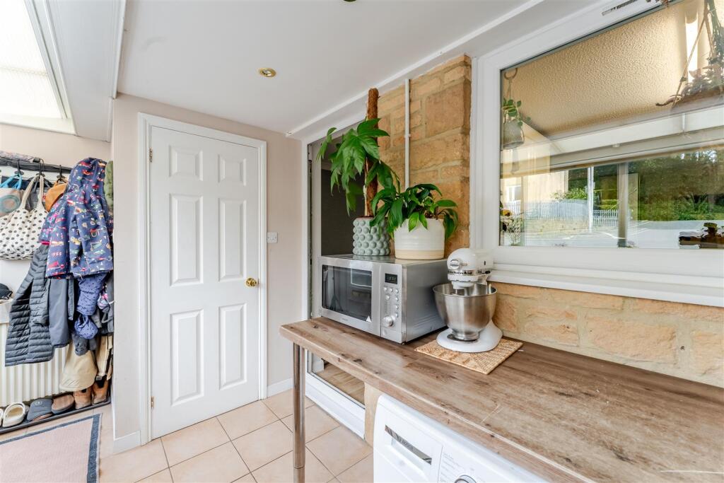 5 Church Court, Church Road, Redhill BS40 5SG 25.j