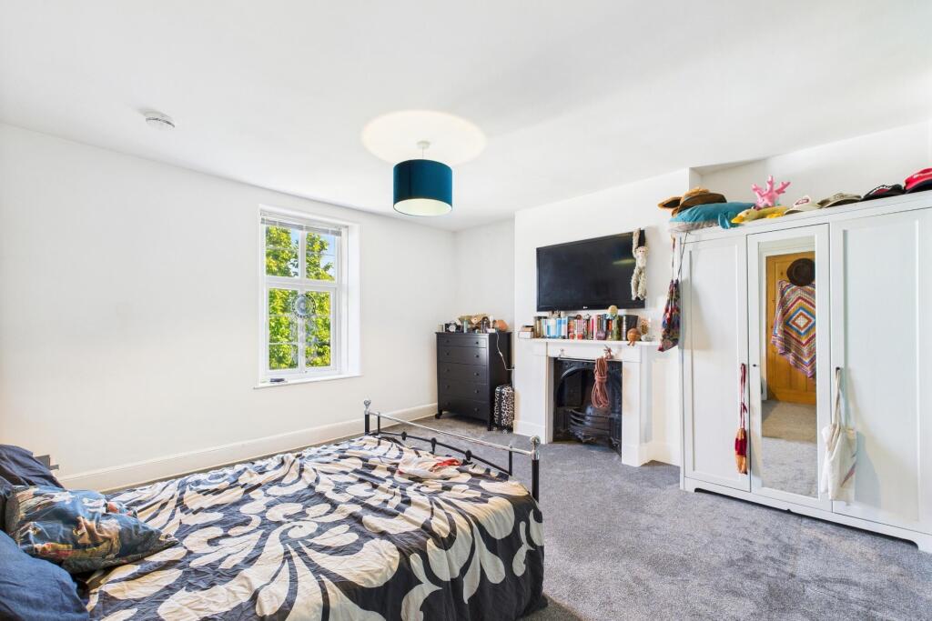 Main building annexe - bedroom