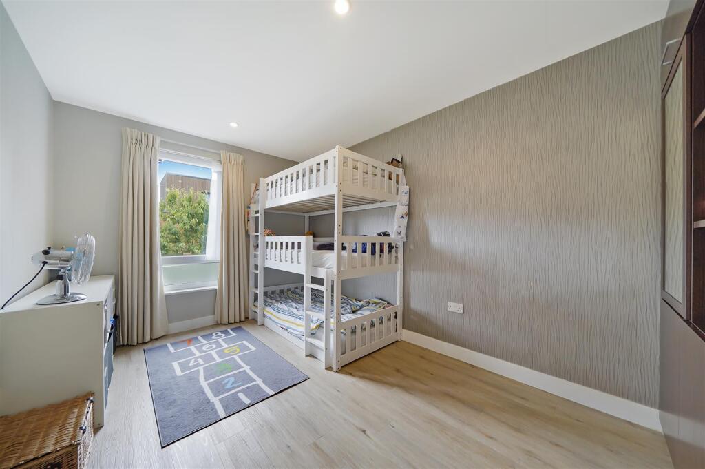 11 Johnson Court, 43 Meadowside - RS8BFC8Kx9G69ND0