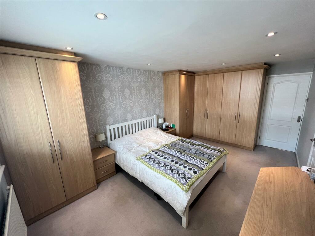 Bedroom 1B.JPG