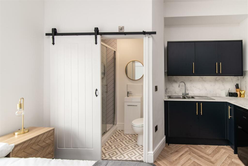 Room 3-14.jpg