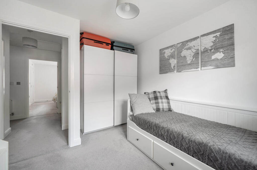 1369158-10-68fa23...