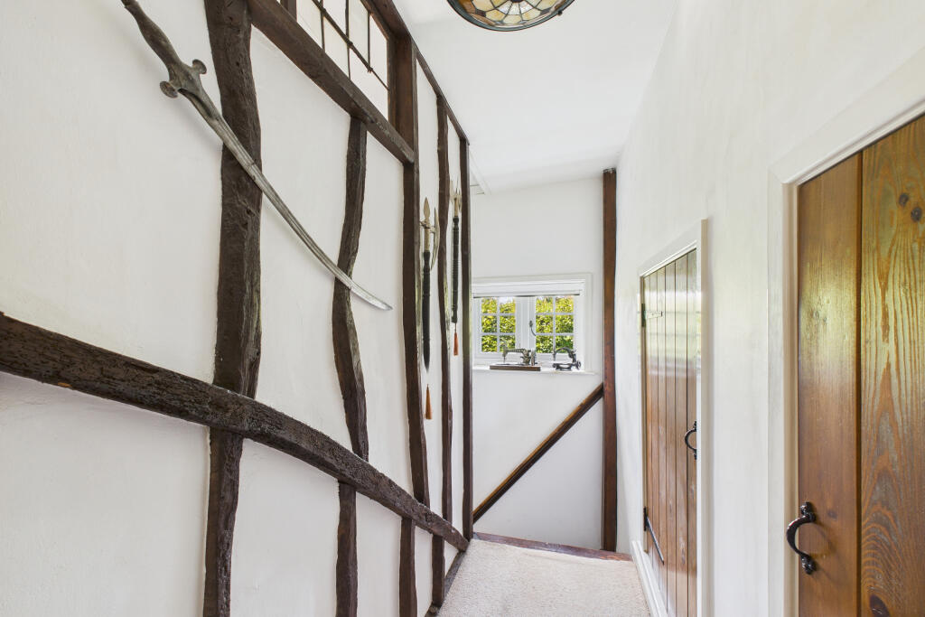 CAM05454G0-PR0011-STILL013